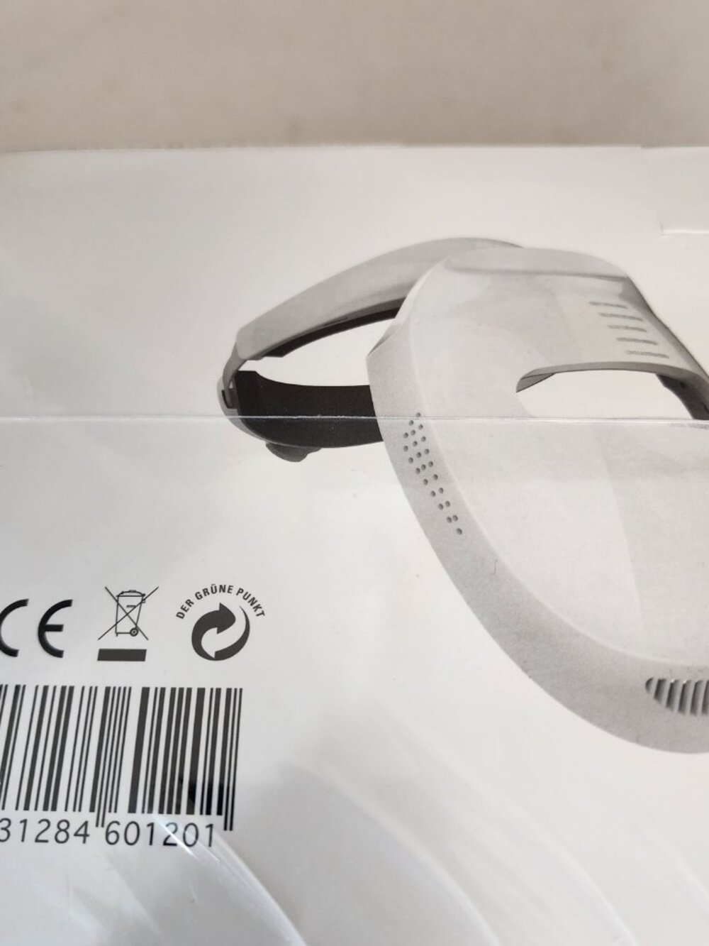 Derma Plus Photons LED Light Therapy Mask New Sealed Box - Picture 4 of 10